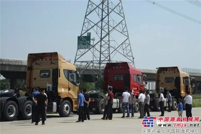 山西客戶華菱行，漢馬吸污車獲點贊